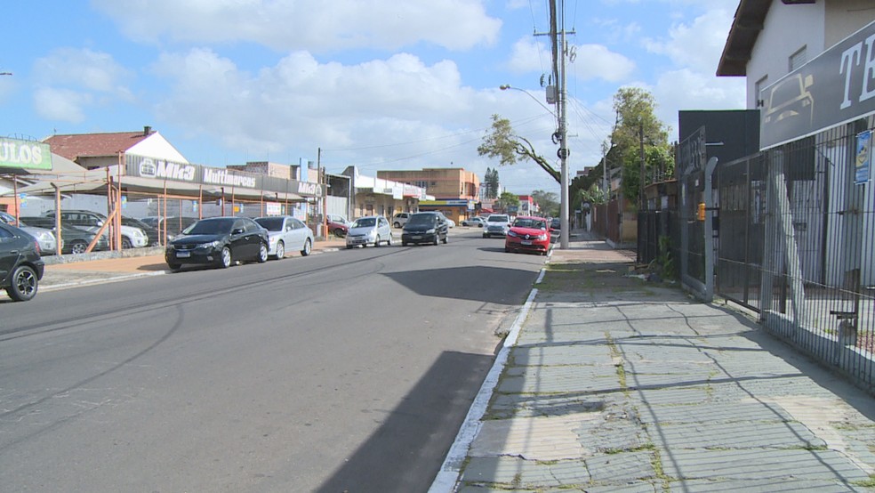 Me atirei o carro em movimento diz jovem após motorista de