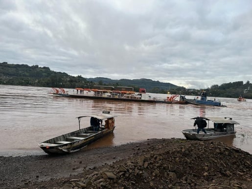 Retomada Travessia Da Balsa No Rio Uruguai Em Itapiranga Observador